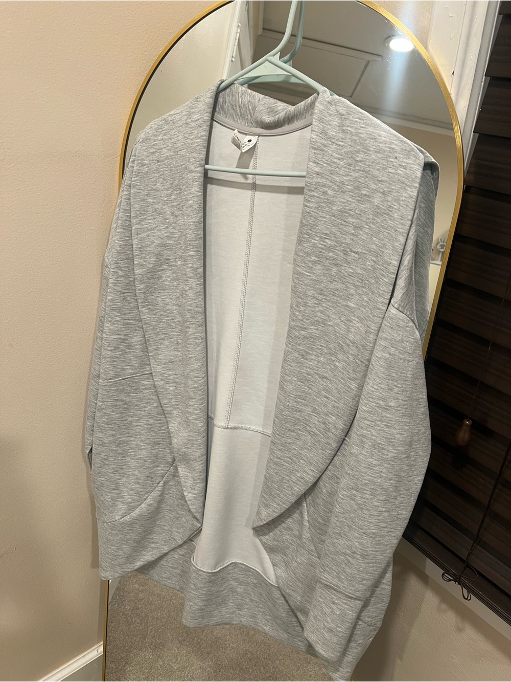 Yogalicious Grey long sleeve cardigan with thumb holes